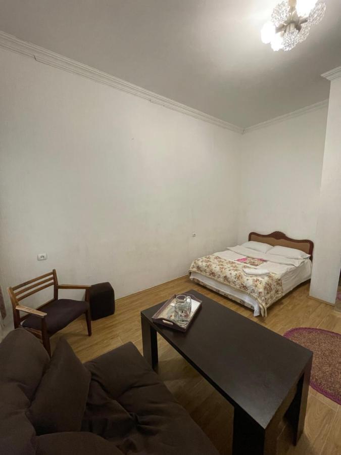 Leila Apartment Tbilisi Eksteriør billede