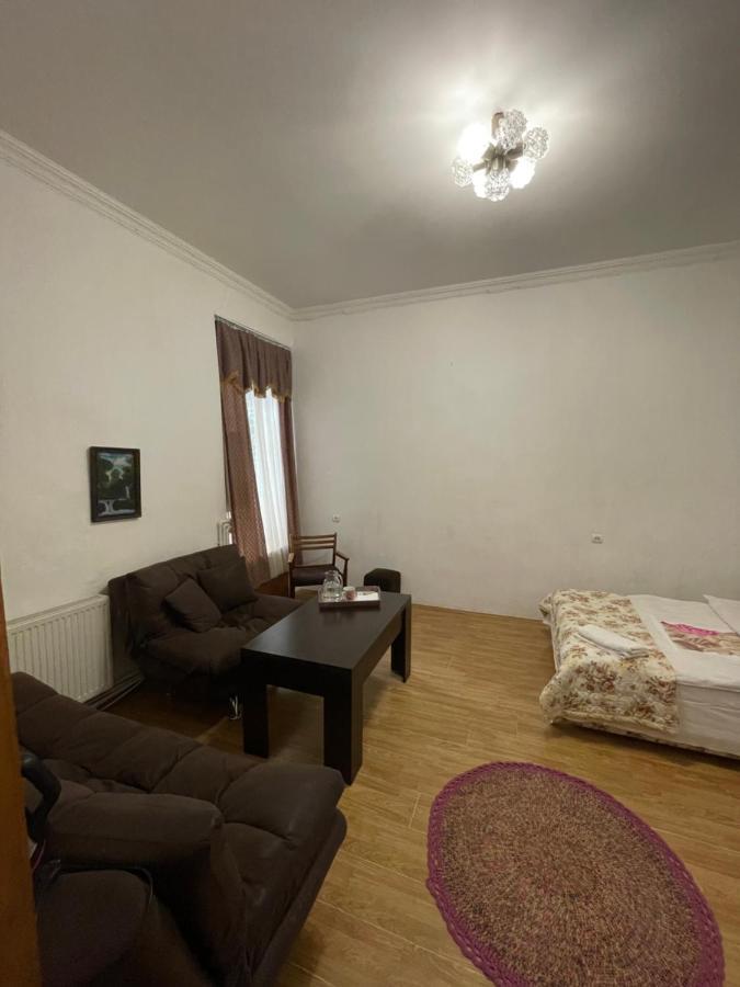 Leila Apartment Tbilisi Eksteriør billede